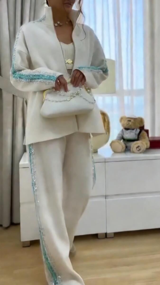 NŐI FLITTERES KABÁT + NADRÁG ALKALMI SZETT