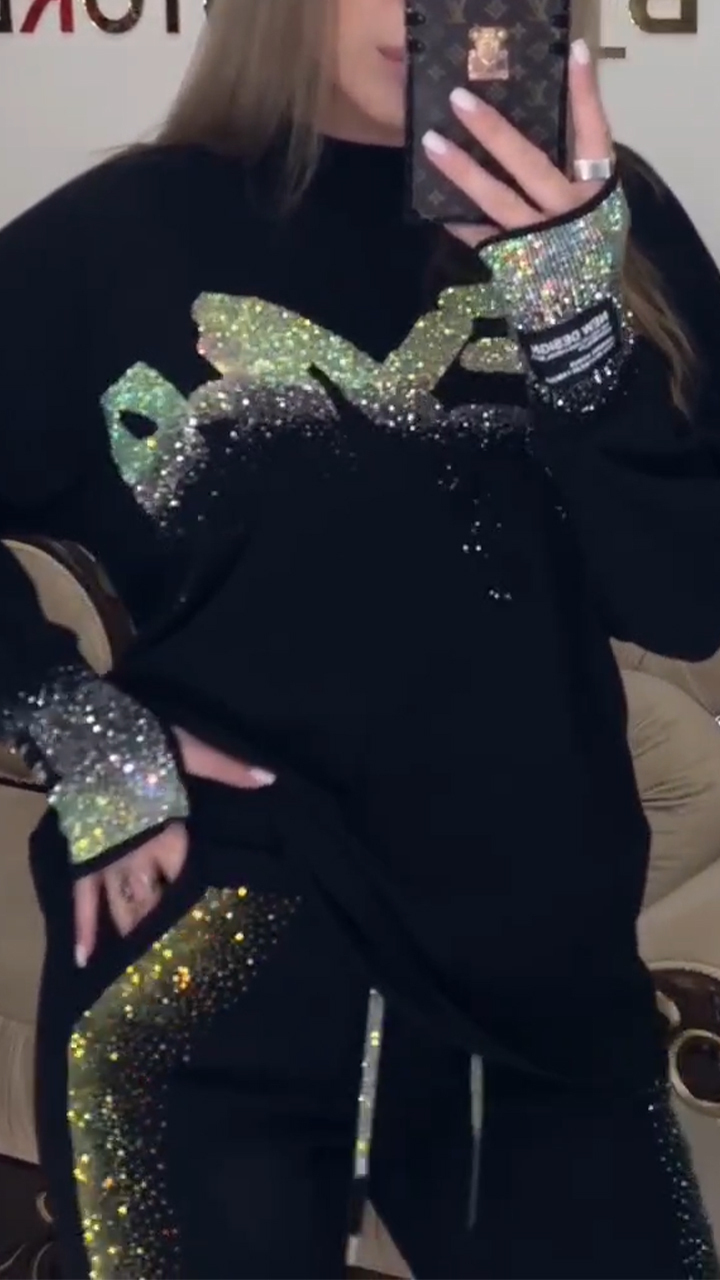 Női kerek nyakú strasszos alkalmi öltöny