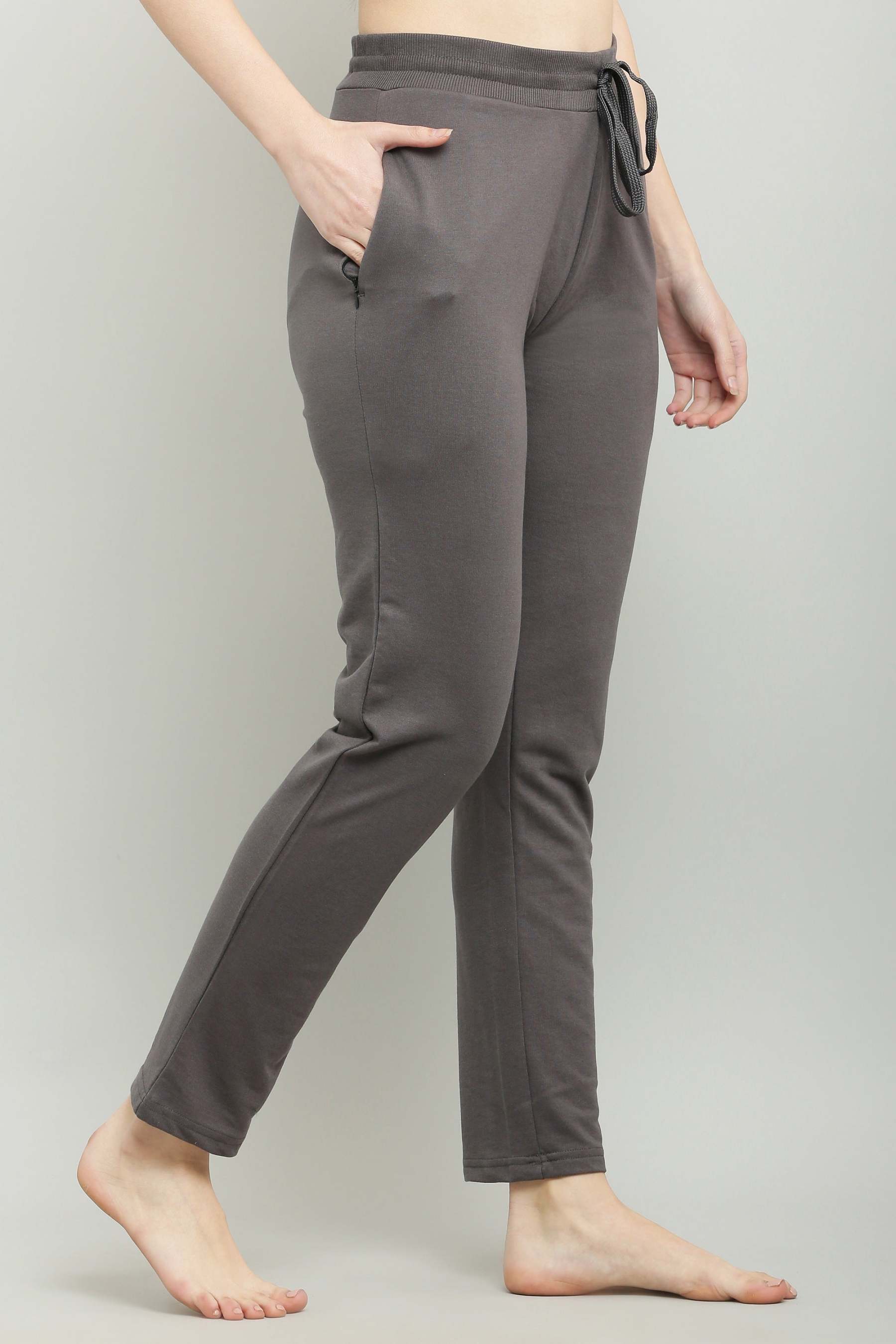 Szürke és melange szürke fésült pamut futónadrág nőknek