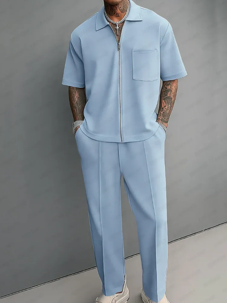 Laza és minimalista kétrészes férfi öltöny