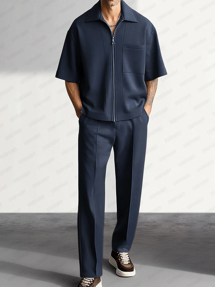 Laza és minimalista kétrészes férfi öltöny