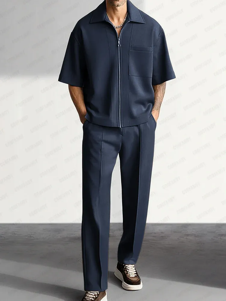 Laza és minimalista kétrészes férfi öltöny