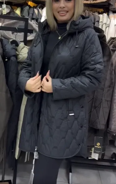 Női modern divatos hosszú kapucnis kabát