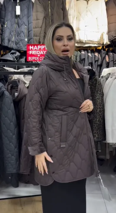 Női modern divatos hosszú kapucnis kabát