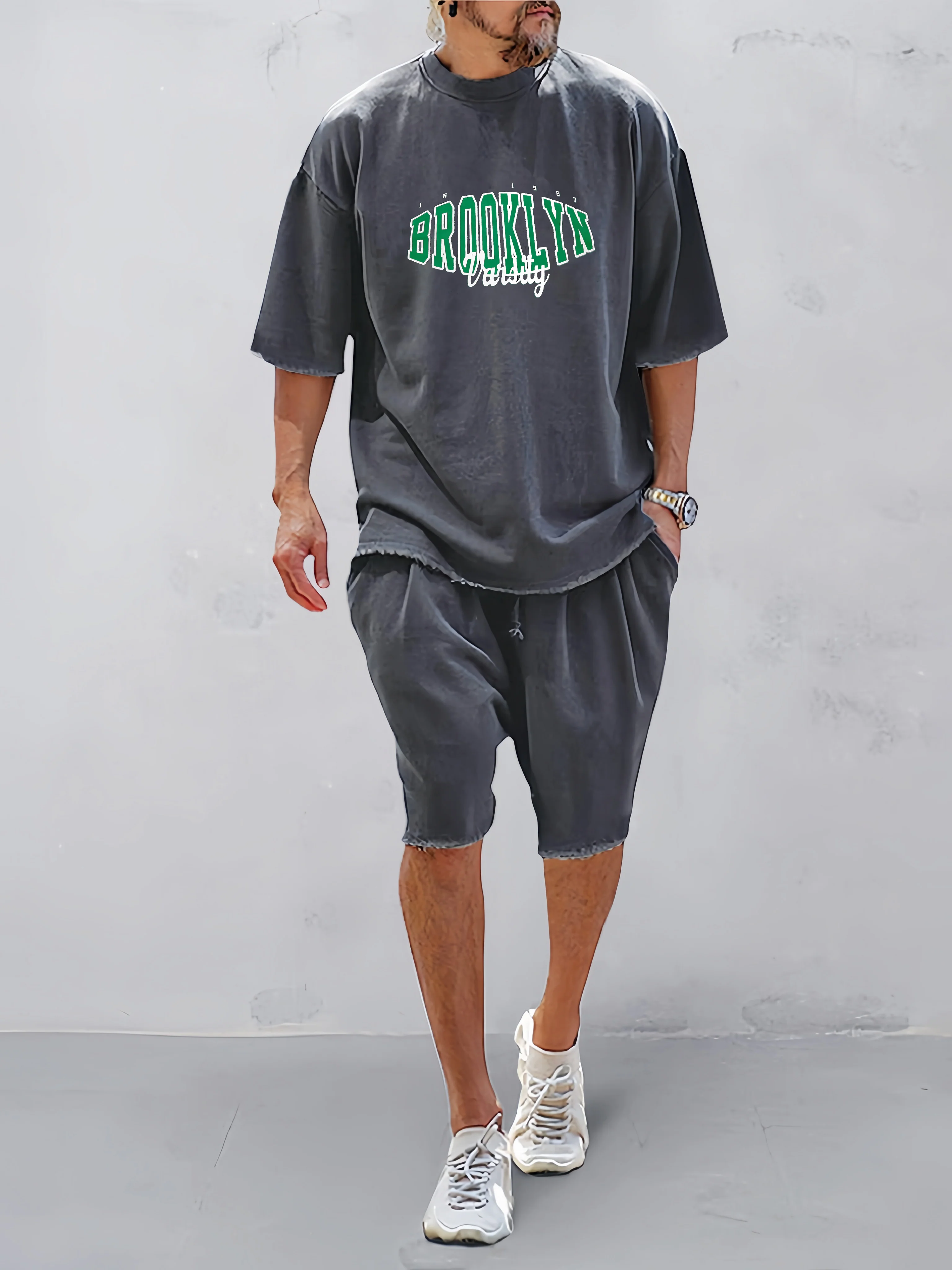 LEZSER SPORTÖLTÖNY FELIRATOS MINTÁVAL