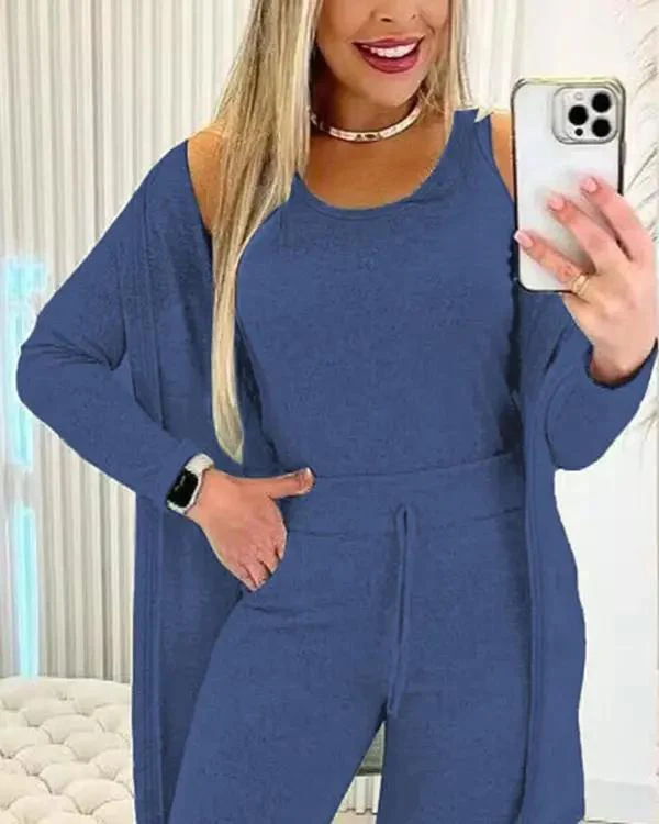 Női kerek nyakú trikó és húzózsinóros nadrág szett kabáttal