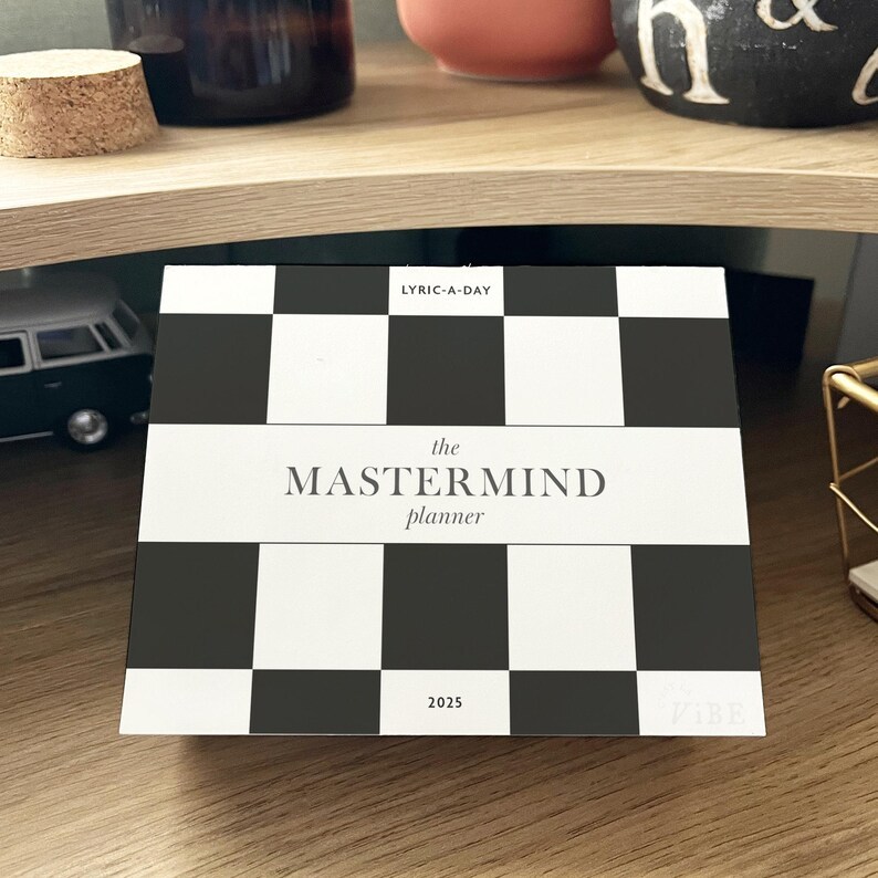 📅2025 Mini Daily Swiftie Desktop Calendar