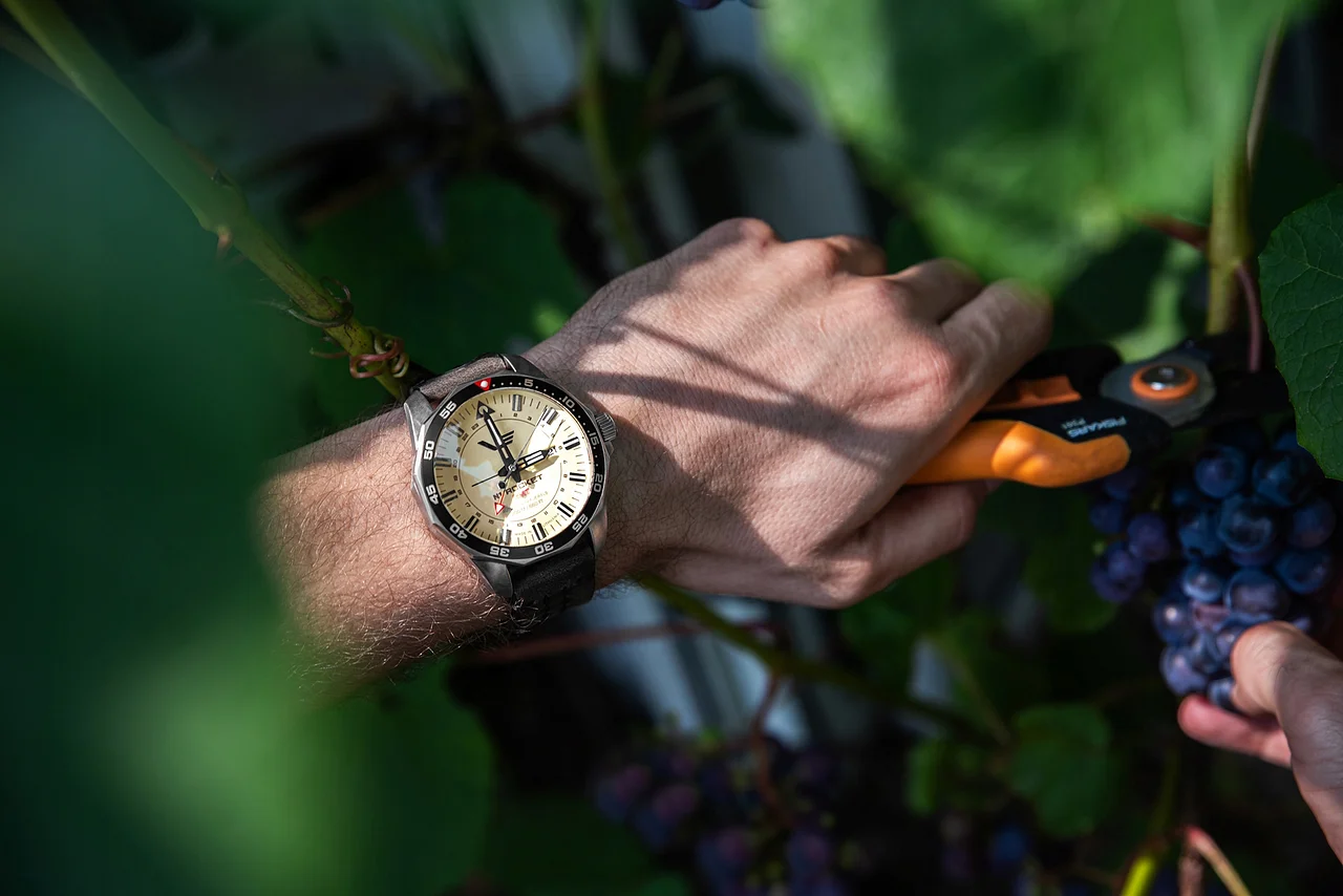 Zegarek Męski Vostok Europe NH34-225A713 brązowy Styl klasyczny