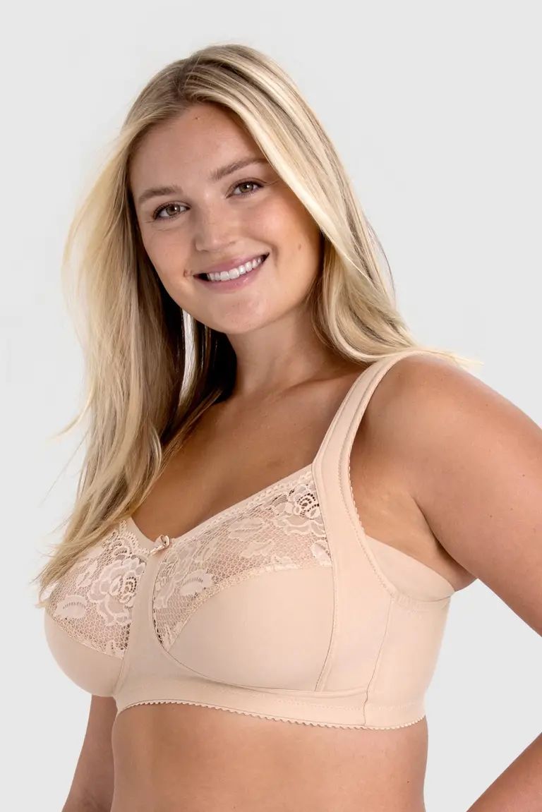 Triumph--4 sztuki (75B-115F) 💝 Biustonosz z koronką