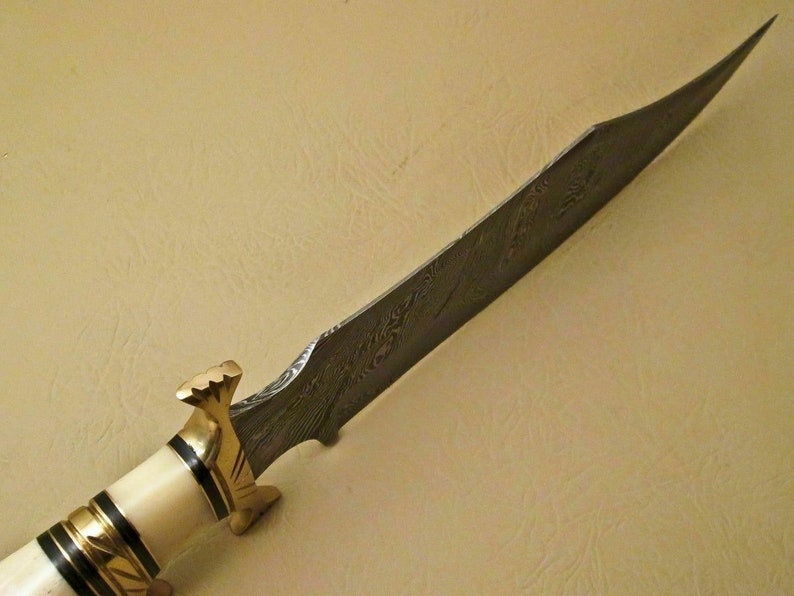 Nóż myśliwski Viking Damascus z rękojeścią z kości wielbłądziej