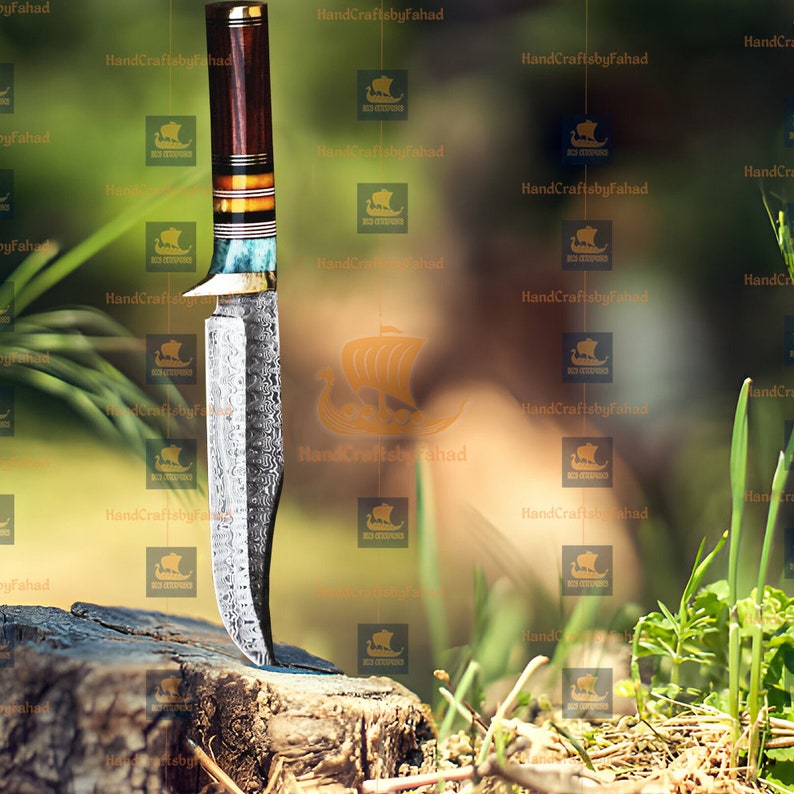 Nóż myśliwski Viking Damascus z rękojeścią z kości wielbłądziej