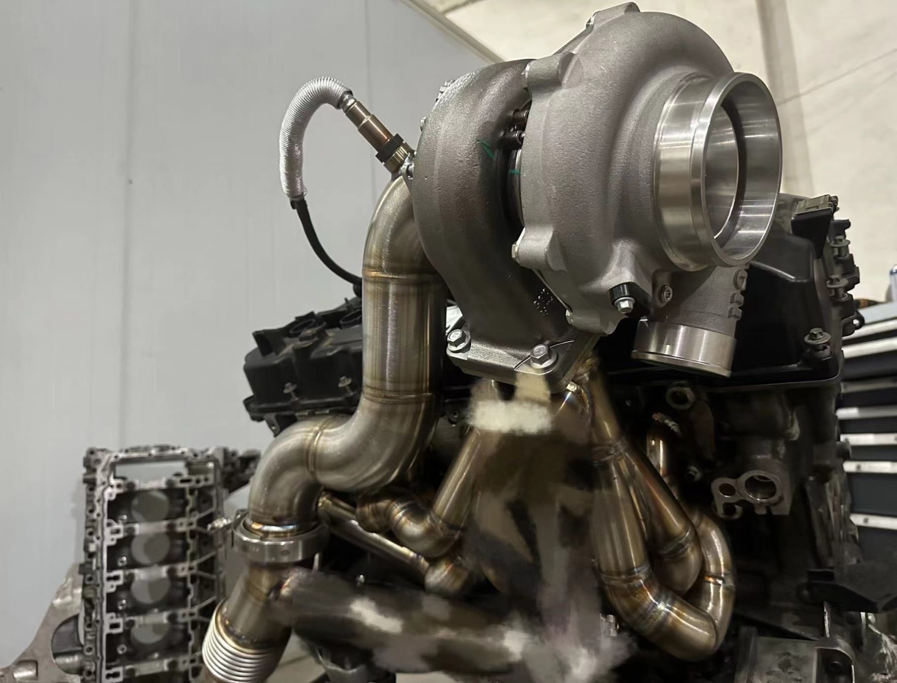 N54 single turbo manifold
