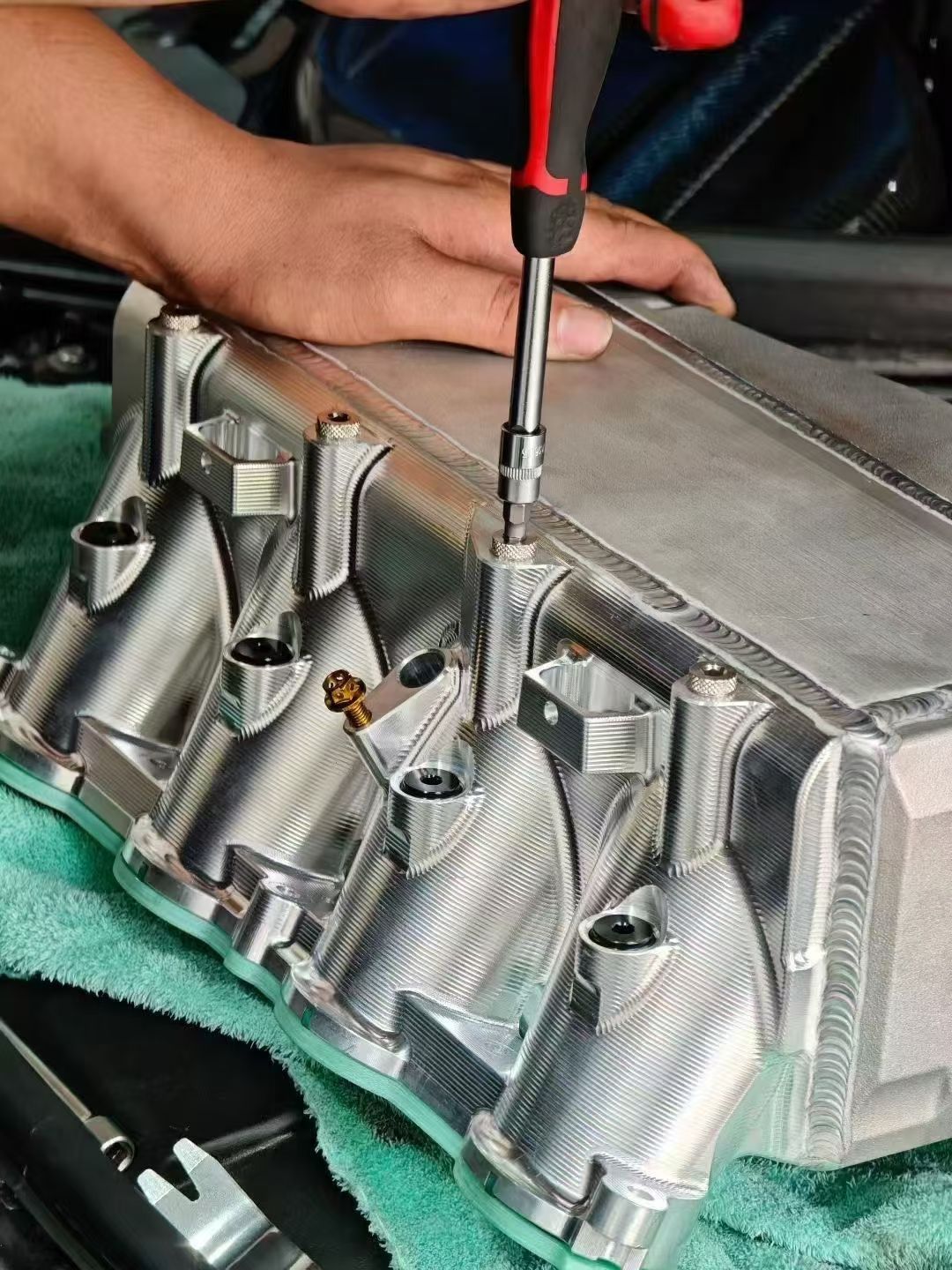 B48/B48TU intake manifold 