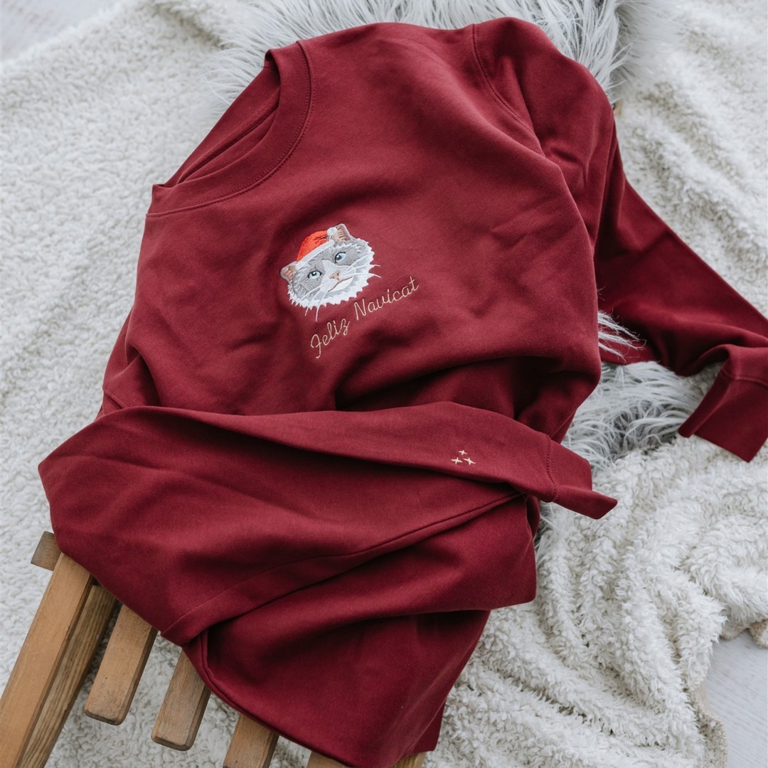 Christmas Custom Embroidered Sweatshirt With Pet Portrait 