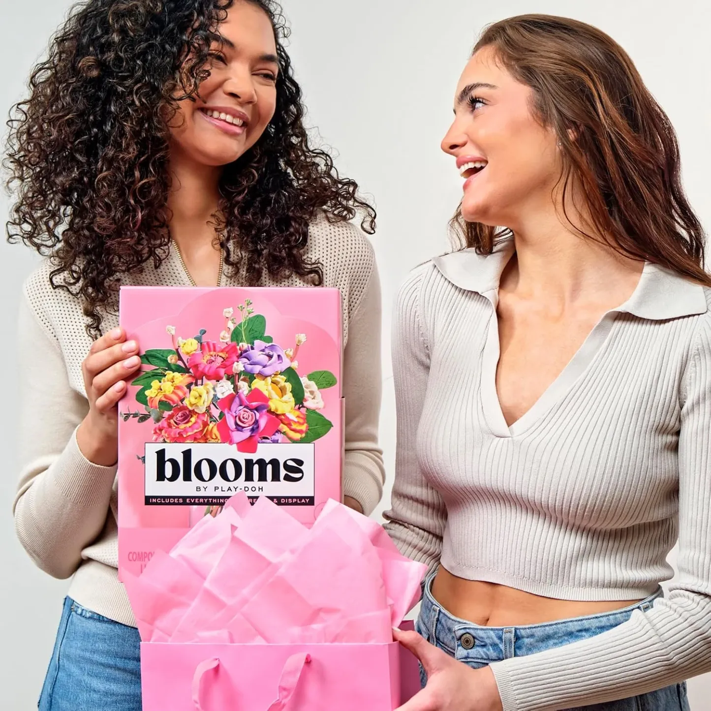Play-Doh Blooms Garden Flower Bouquet Making Kit - Pink