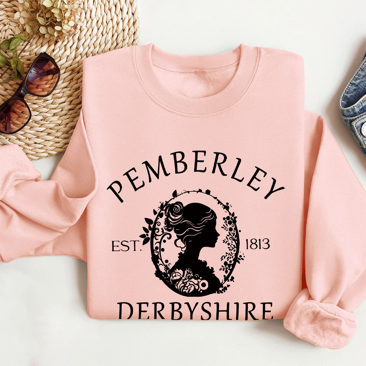 Vintage Pemberley Light Academia T-Shirt
