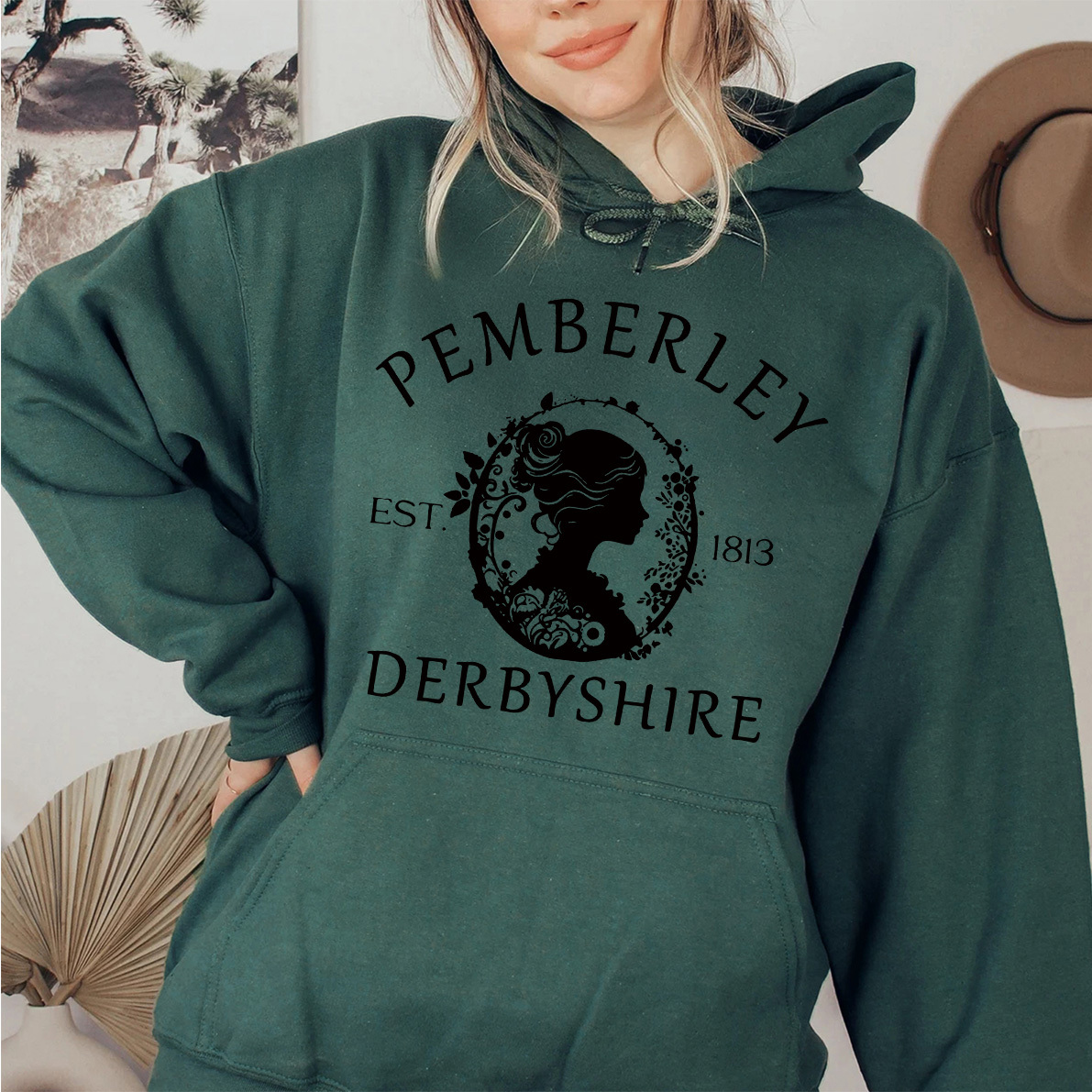 Vintage Pemberley Light Academia T-Shirt