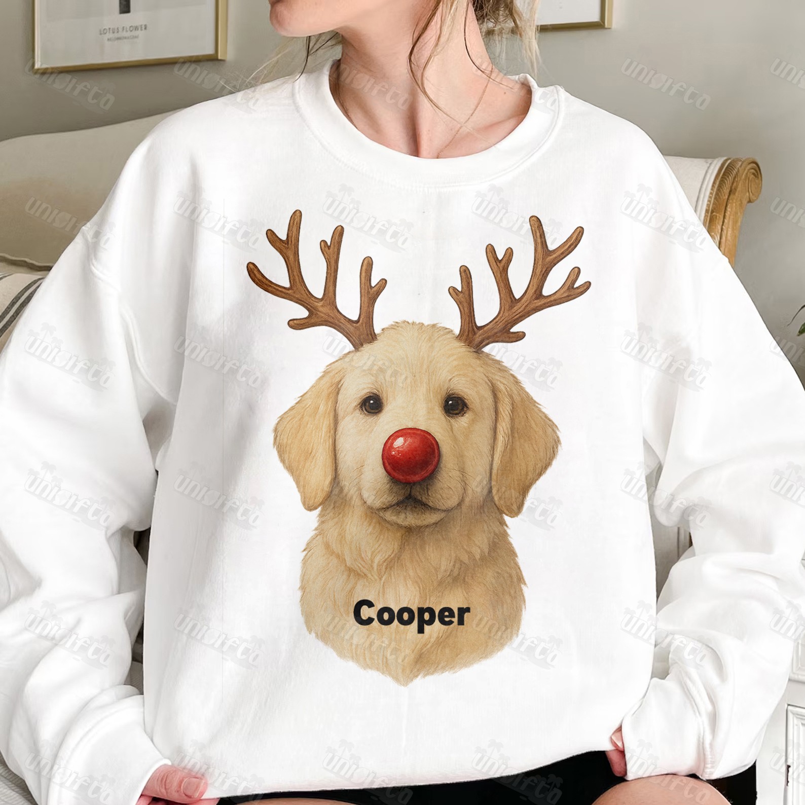 Custom Pet Reindeer Christmas Apparel - Personalized Dog/Cat Festive Sweatshirt & Hoodie