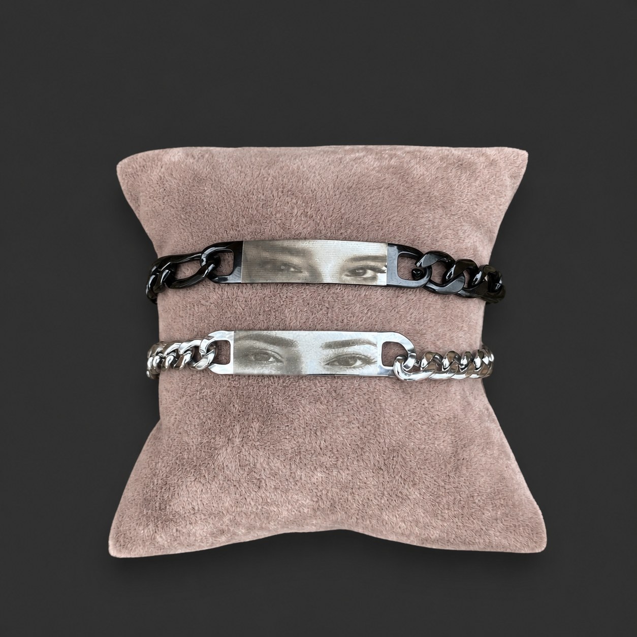 ✨Personalized Human Eye Bracelet/Necklace✨