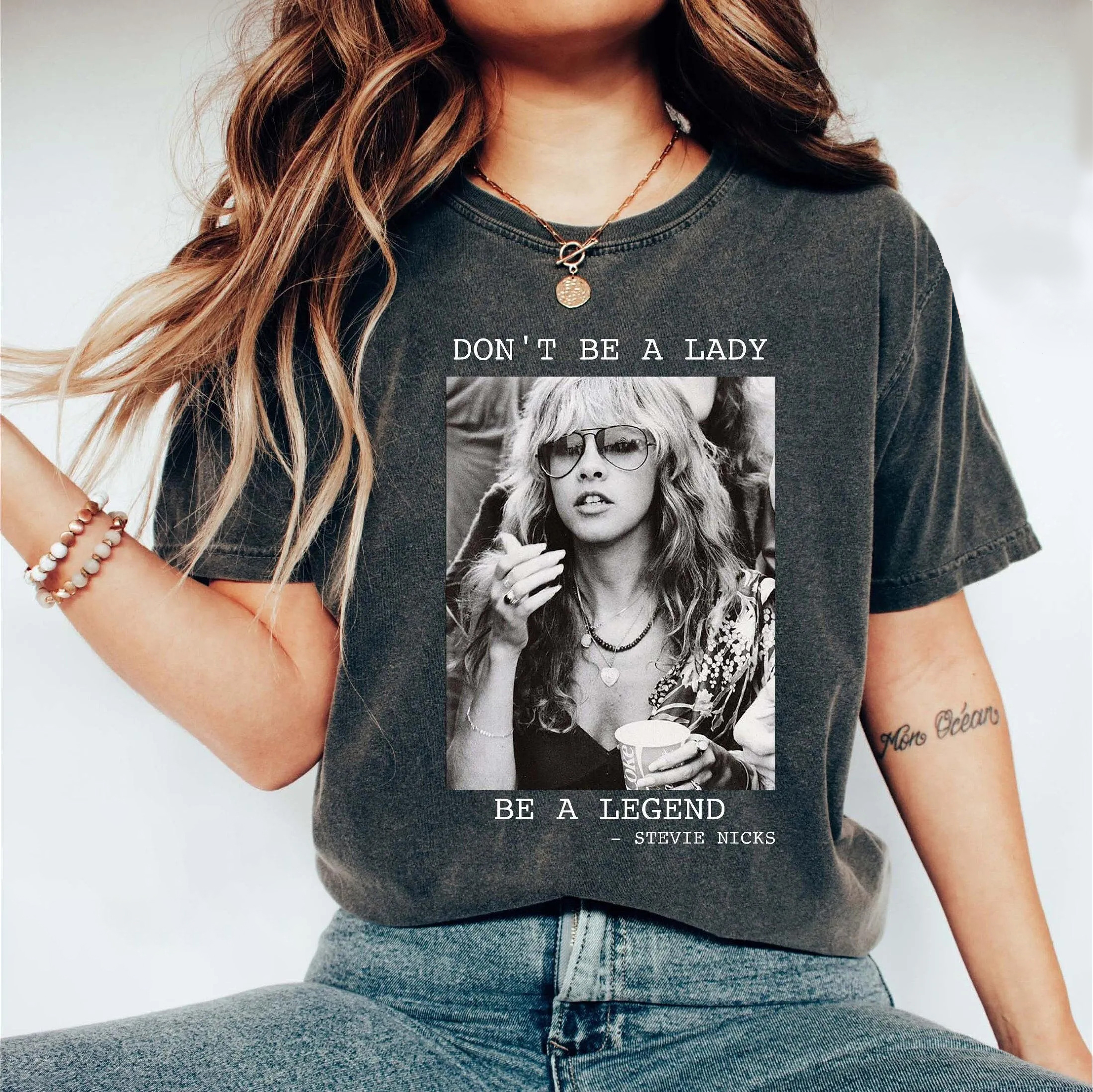 Don't Be a Lady Be a Legend Stevie Nicks, Stevie Nicks Shirt, Stevi Shirt Fan Gifts, Fleetwood Mac Shirt