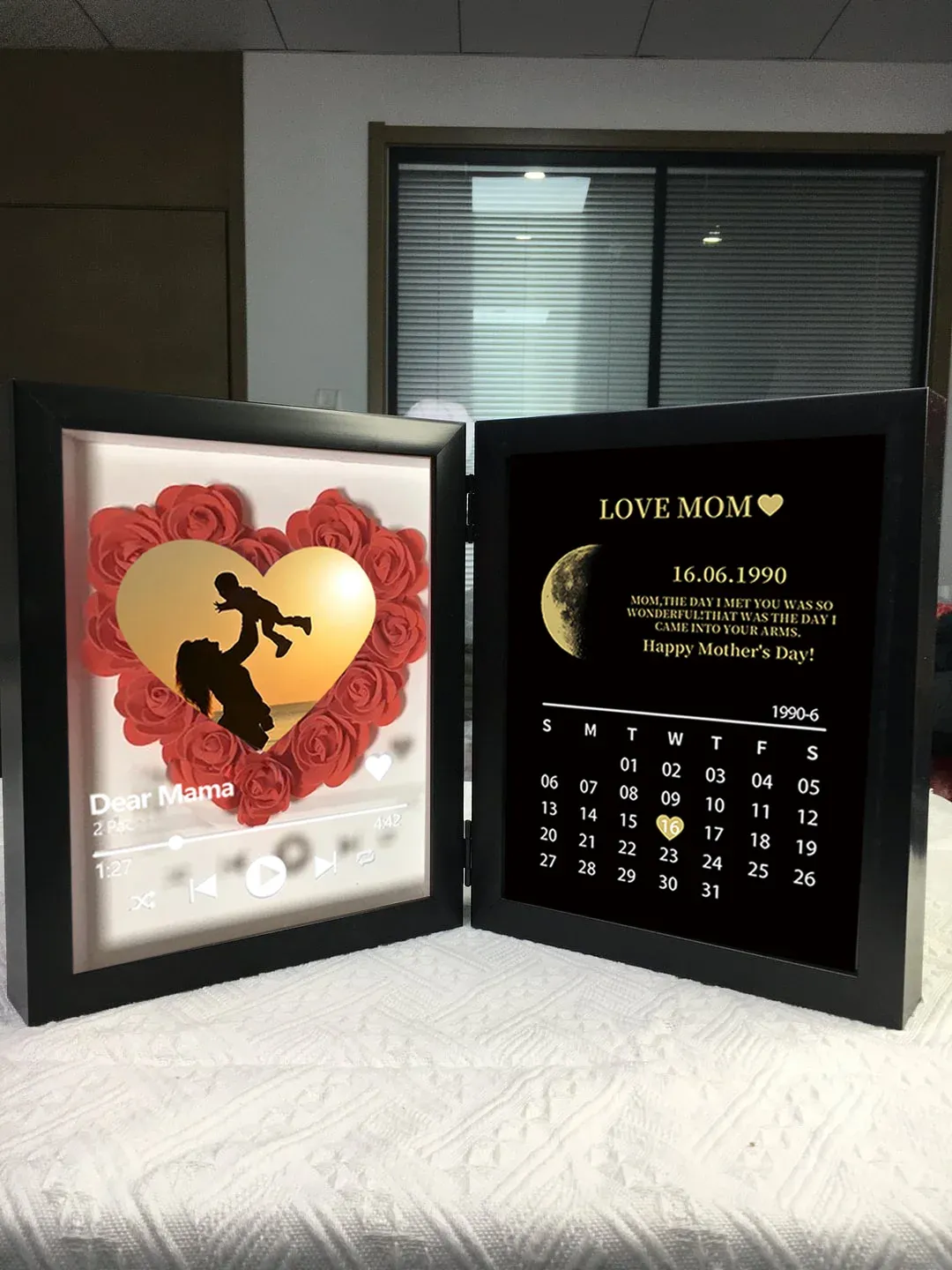 (Heart With Song) Custom Flowers Frame for Mom Grandma with REAL MOON PHASE Calendar