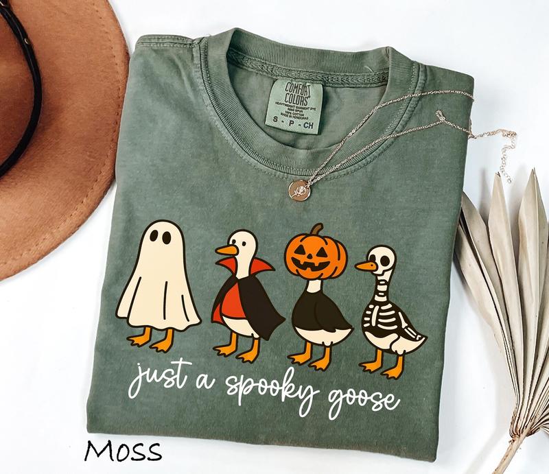 Adorable Spooky Goose Halloween Graphic Tee