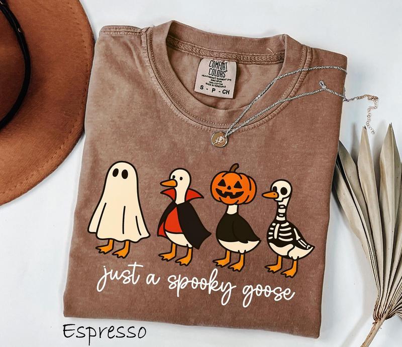 Adorable Spooky Goose Halloween Graphic Tee