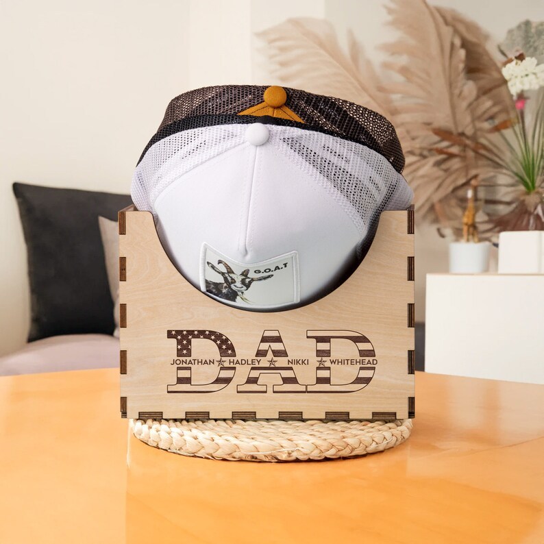 DIY Wooden Hat Holder, Custom Cap Holder With Family Names