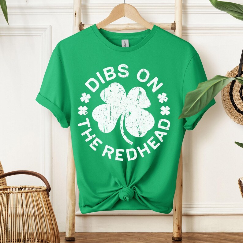 Vintage Green Irish TShirt Gift for St Patrick's Day 2025