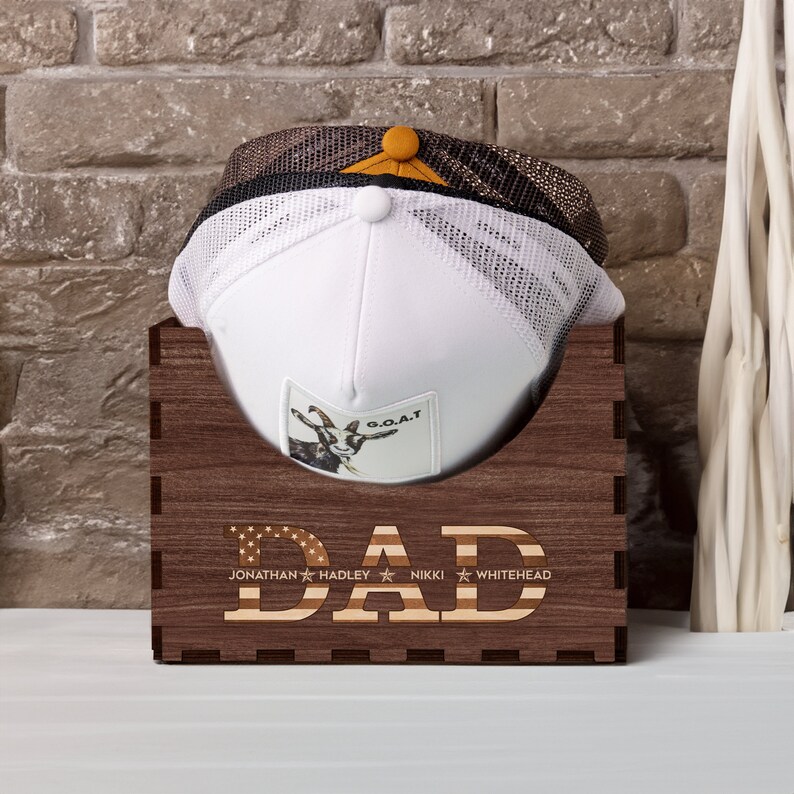DIY Wooden Hat Holder, Custom Cap Holder With Family Names