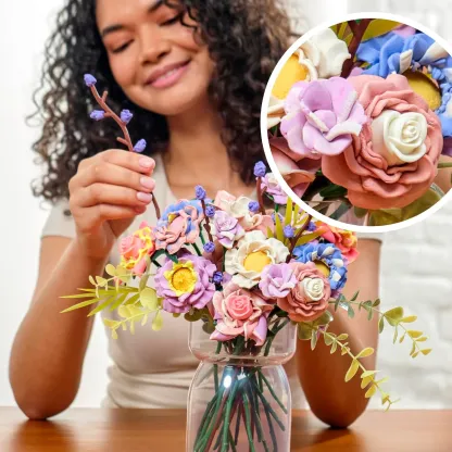 Play-Doh Blooms Meadow Flower Bouquet Making Kit - Purple