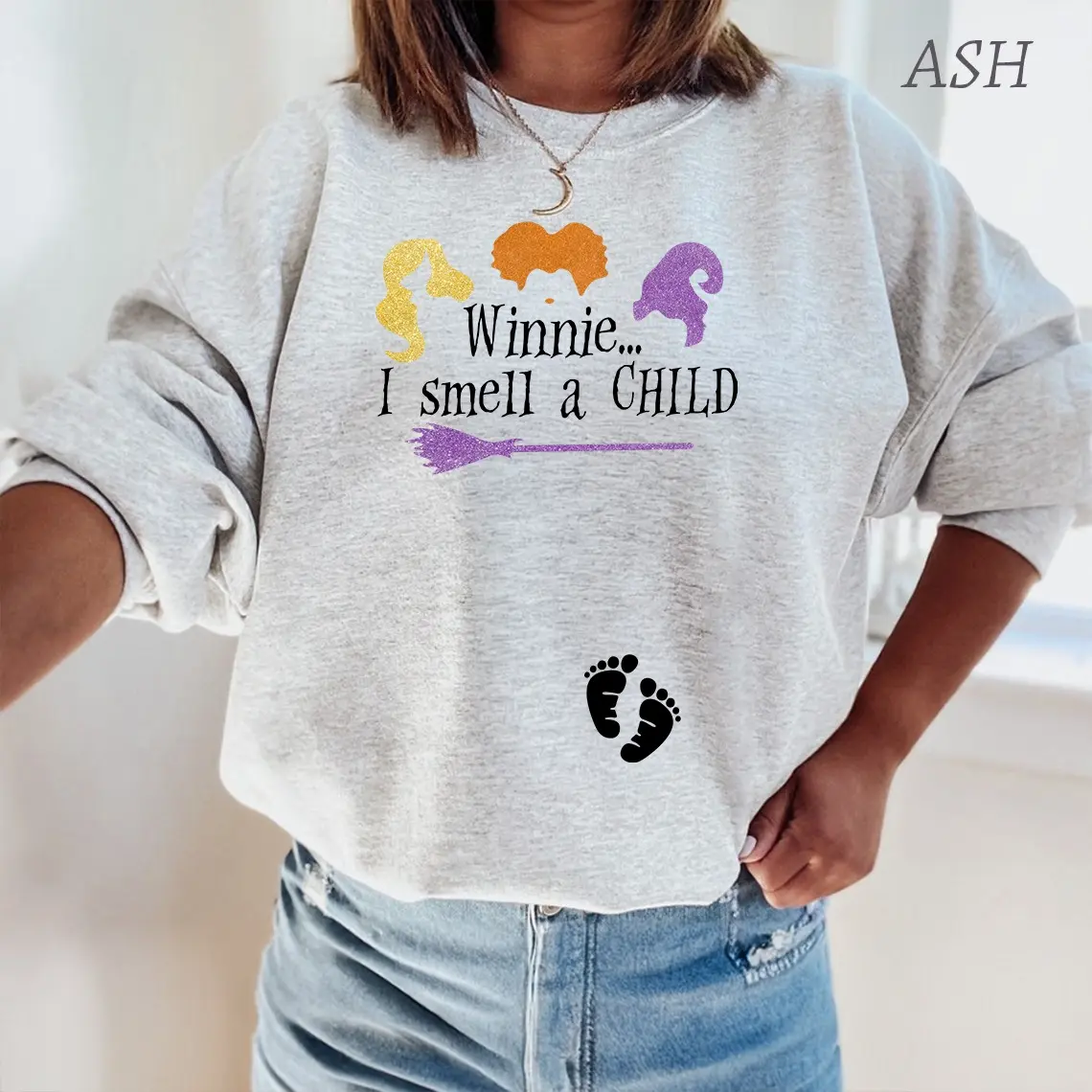 Winnie I Smell a Child Pregnancy Sweatshirt
