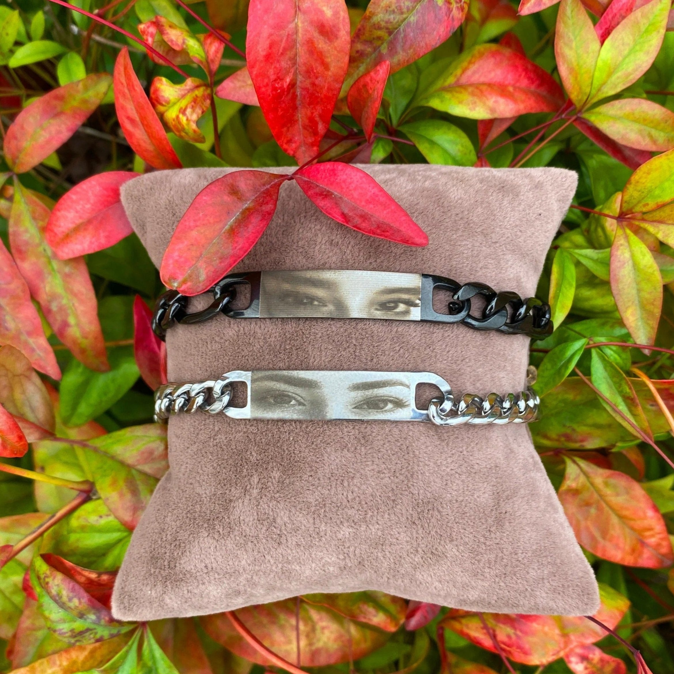 Personalized Eyes Engravable Bracelet/Necklace