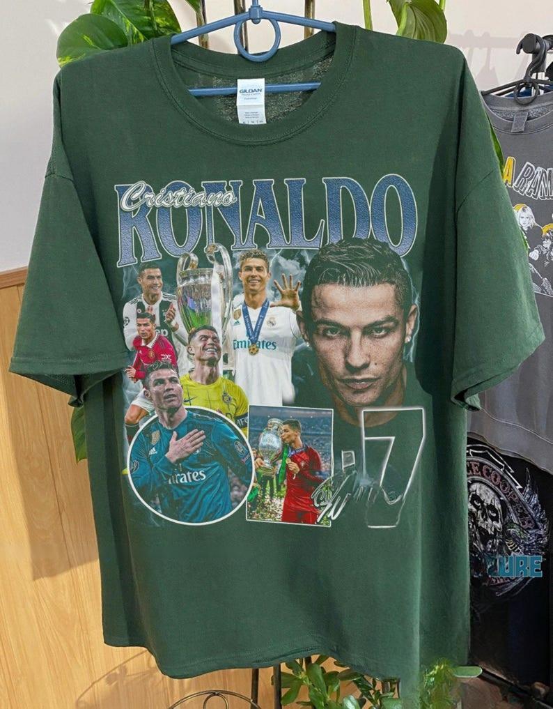 Vintage Portuguese No. 7 Soccer Legend Graphic T-Shirt
