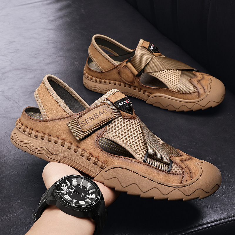 Men's Closed Toe Leather Sandals: Outdoor Beach Shoes
