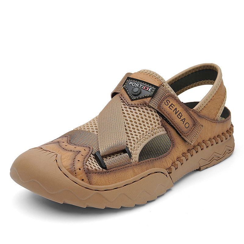 Men's Closed Toe Leather Sandals: Outdoor Beach Shoes