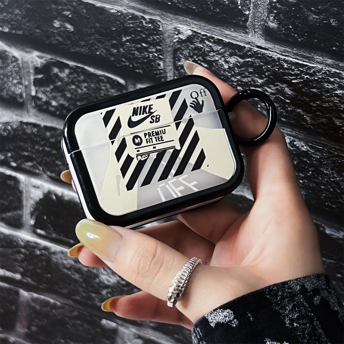 Nike × Off-White Airpod Case