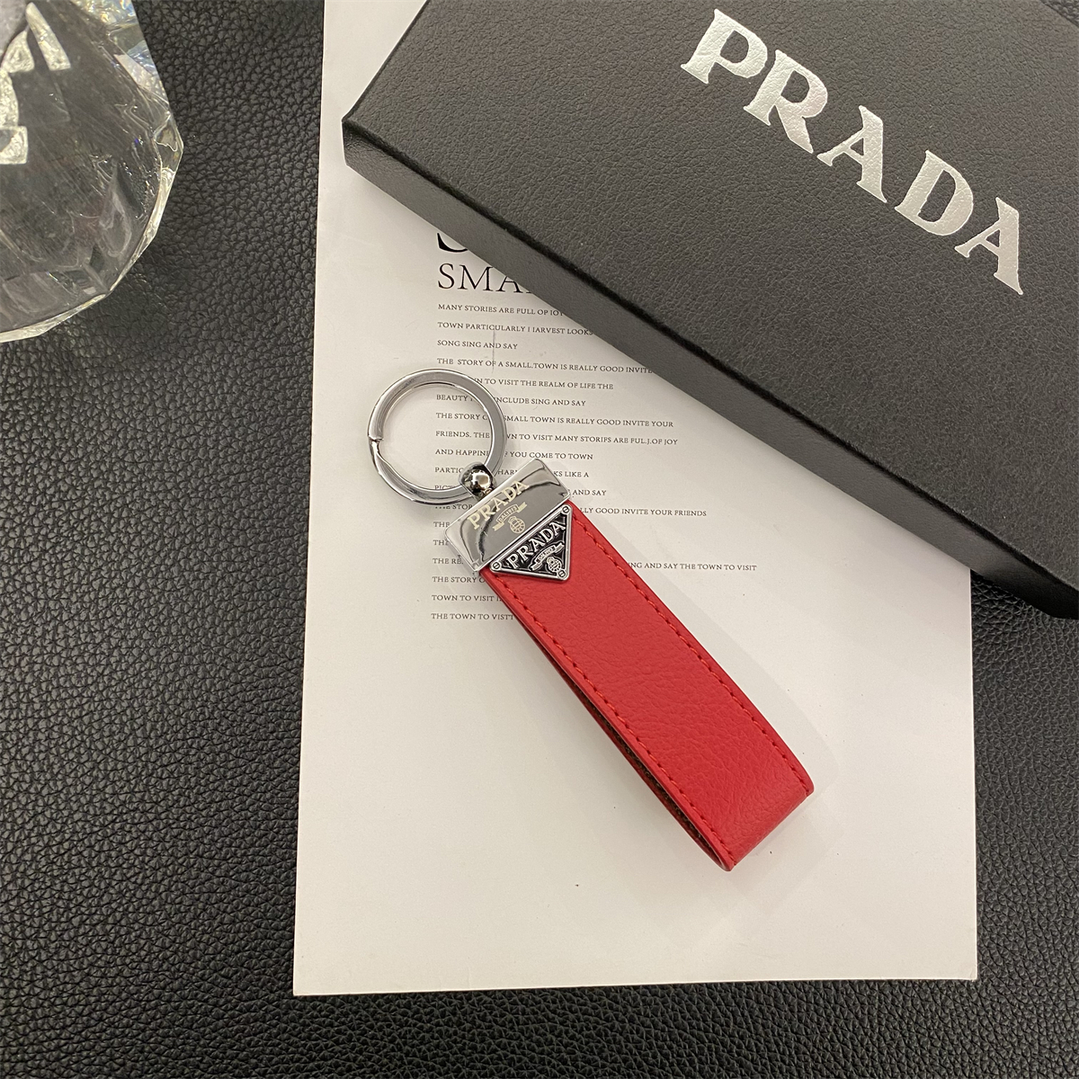 Luxury Leather Convenient Keychain