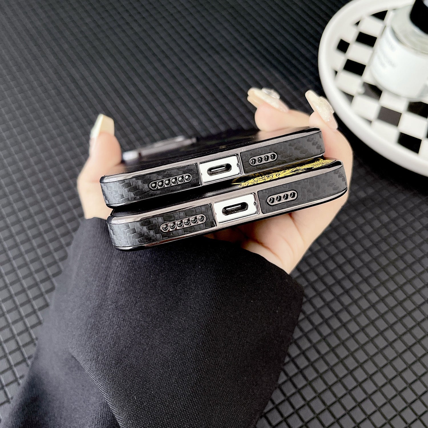 Retro SI iPhone Case Carbon Fiber Frame-BELKCASE
