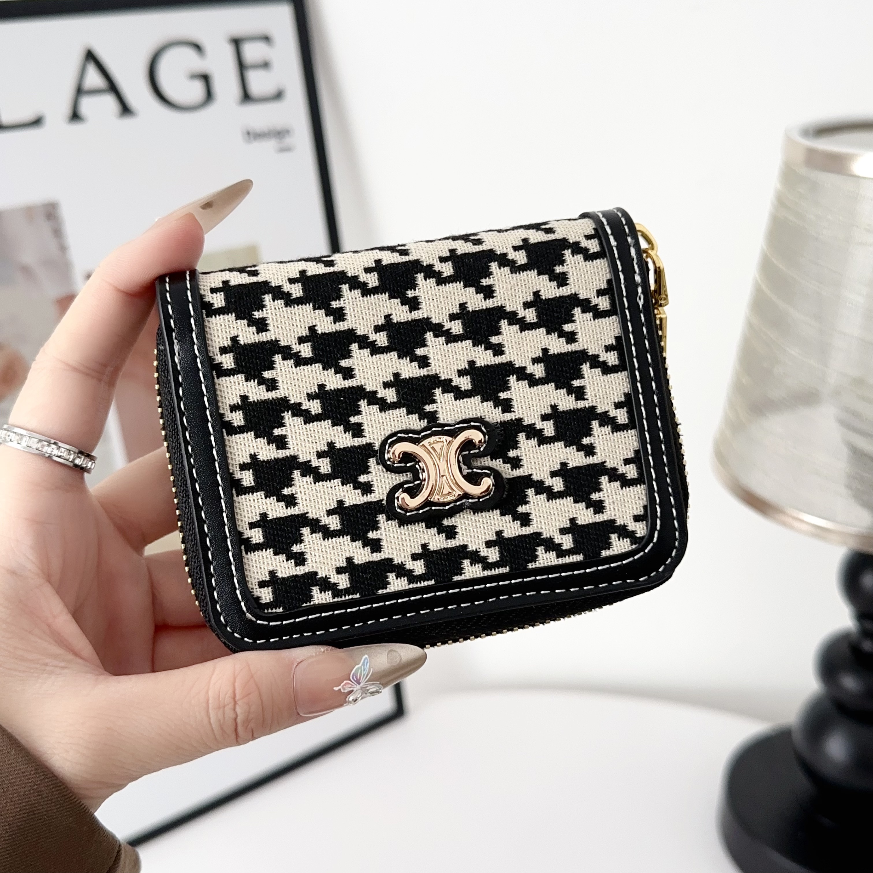 [Copy]Classic Luxury Leather Wallet Card Holder Metal floral decoration