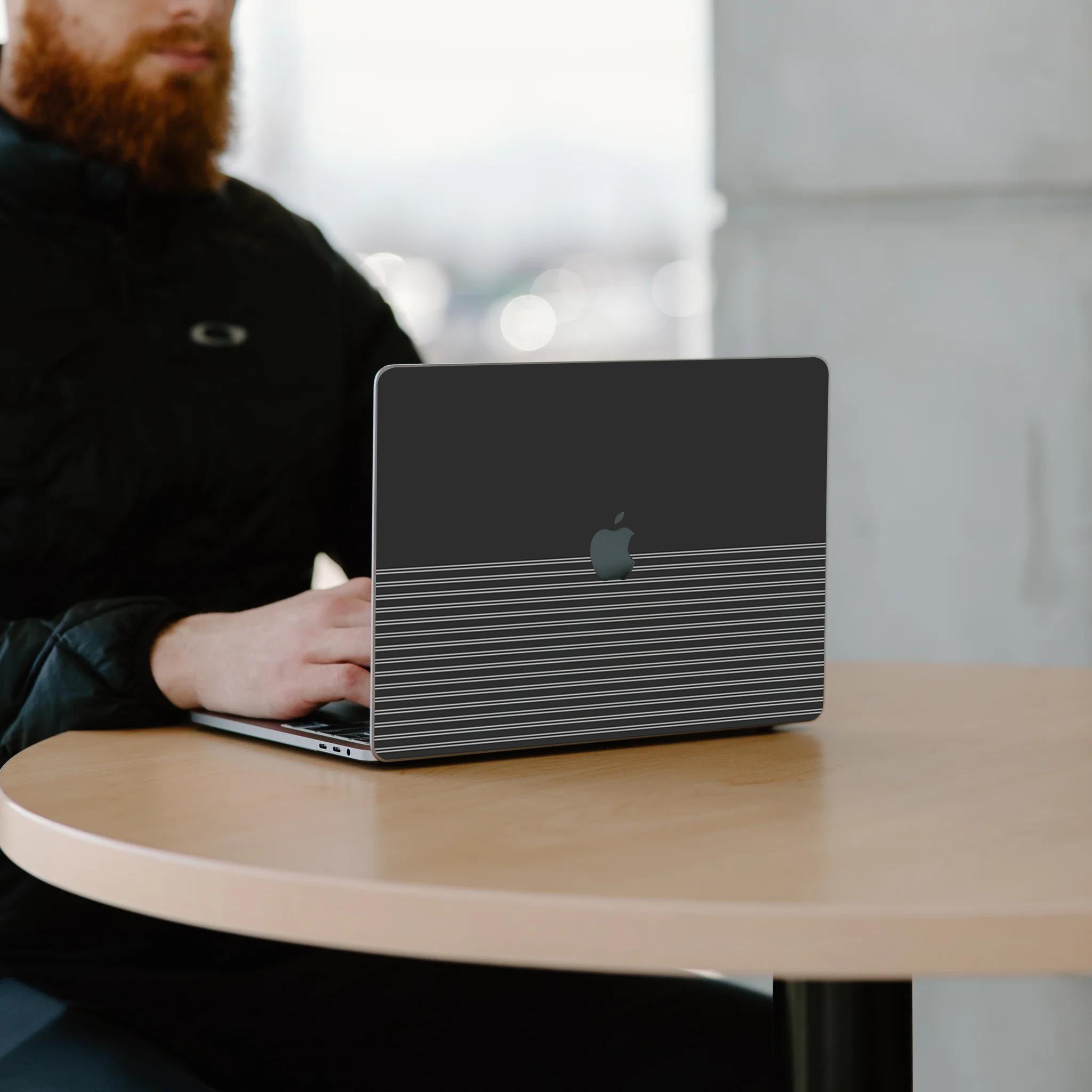 Persist In Macbook Case-BELKCASE