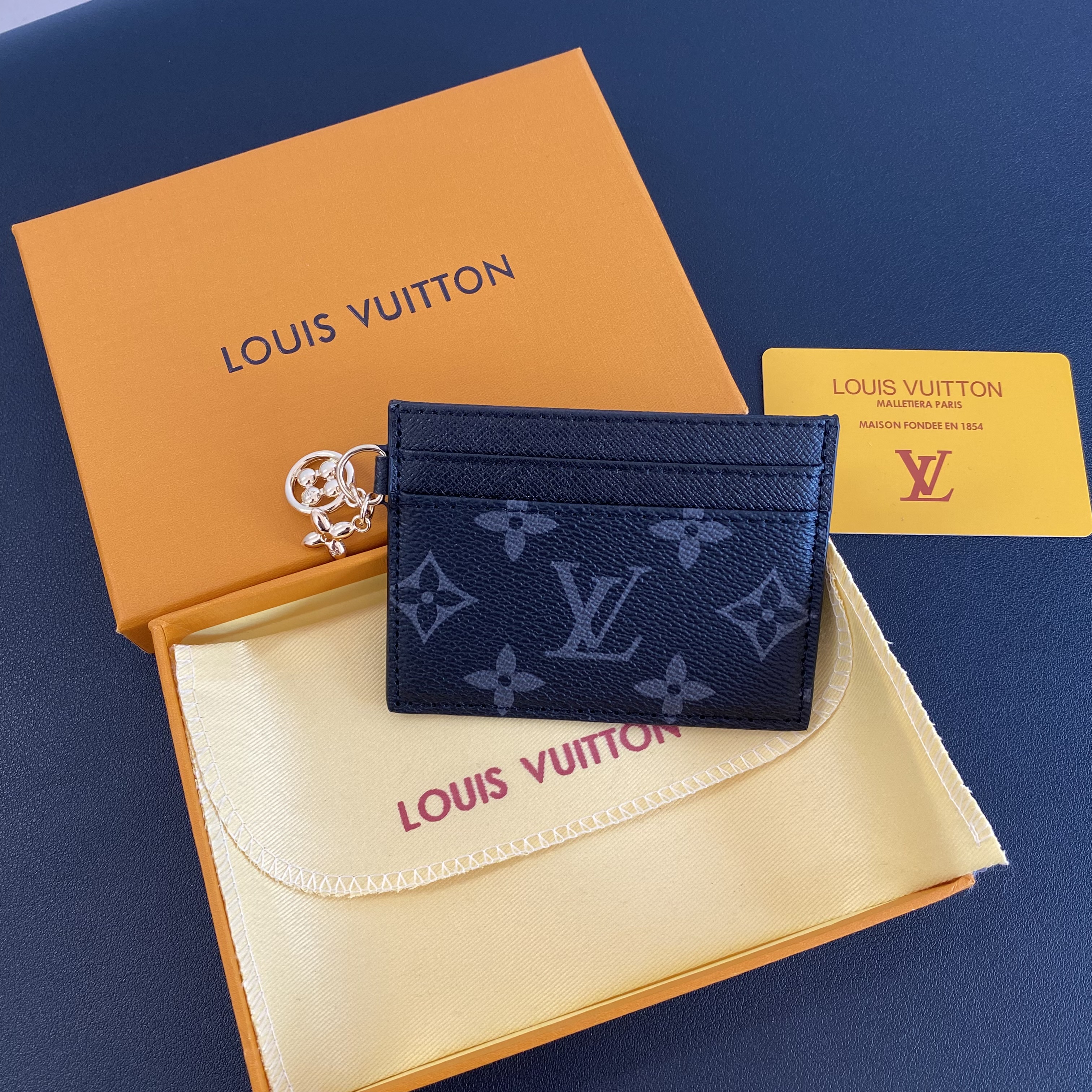 Louis Vuitton Classic Luxury Leather Wallet Card Holder Metal floral decoration-BELKCASE