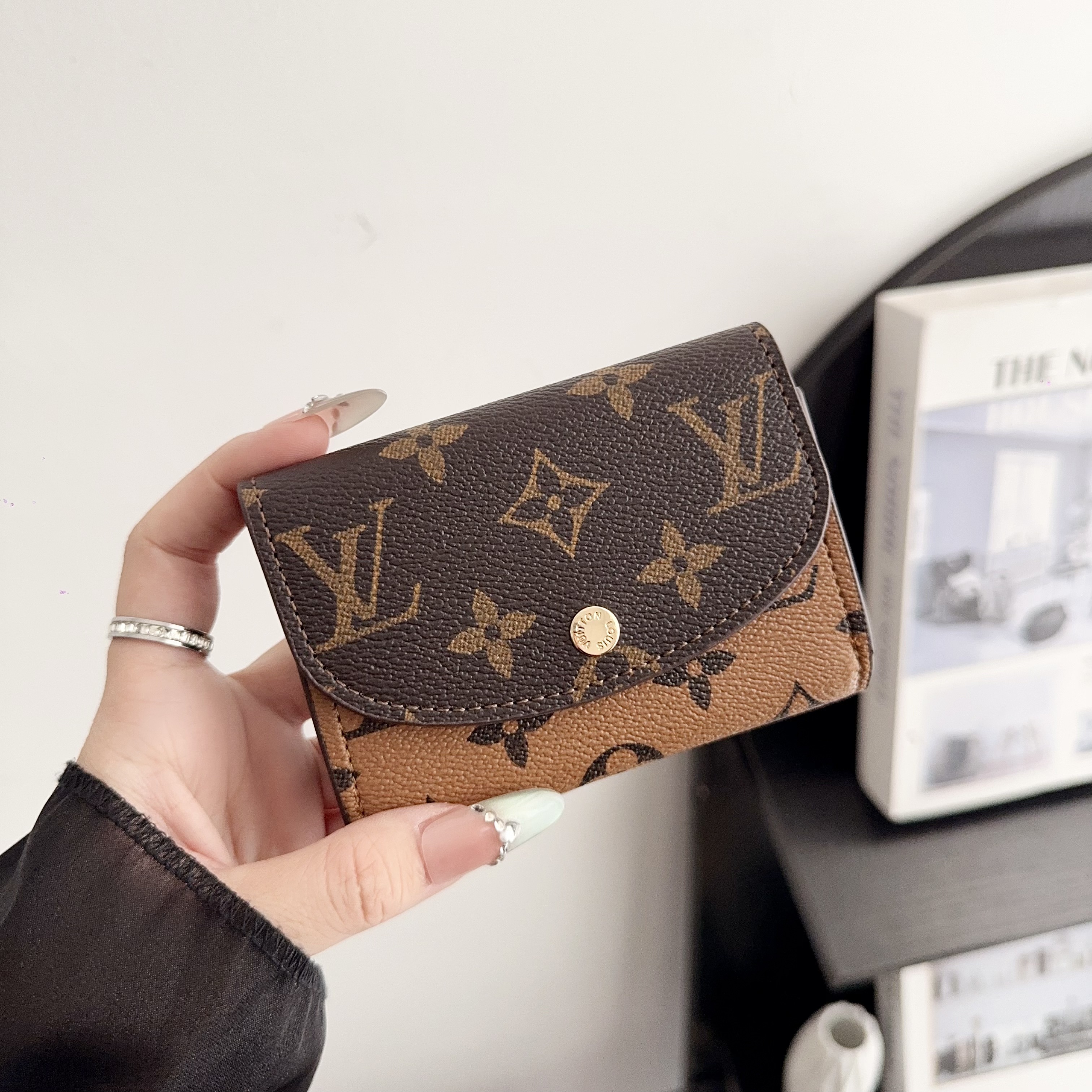 Louis Vuitton Luxury Leather Coin Purse