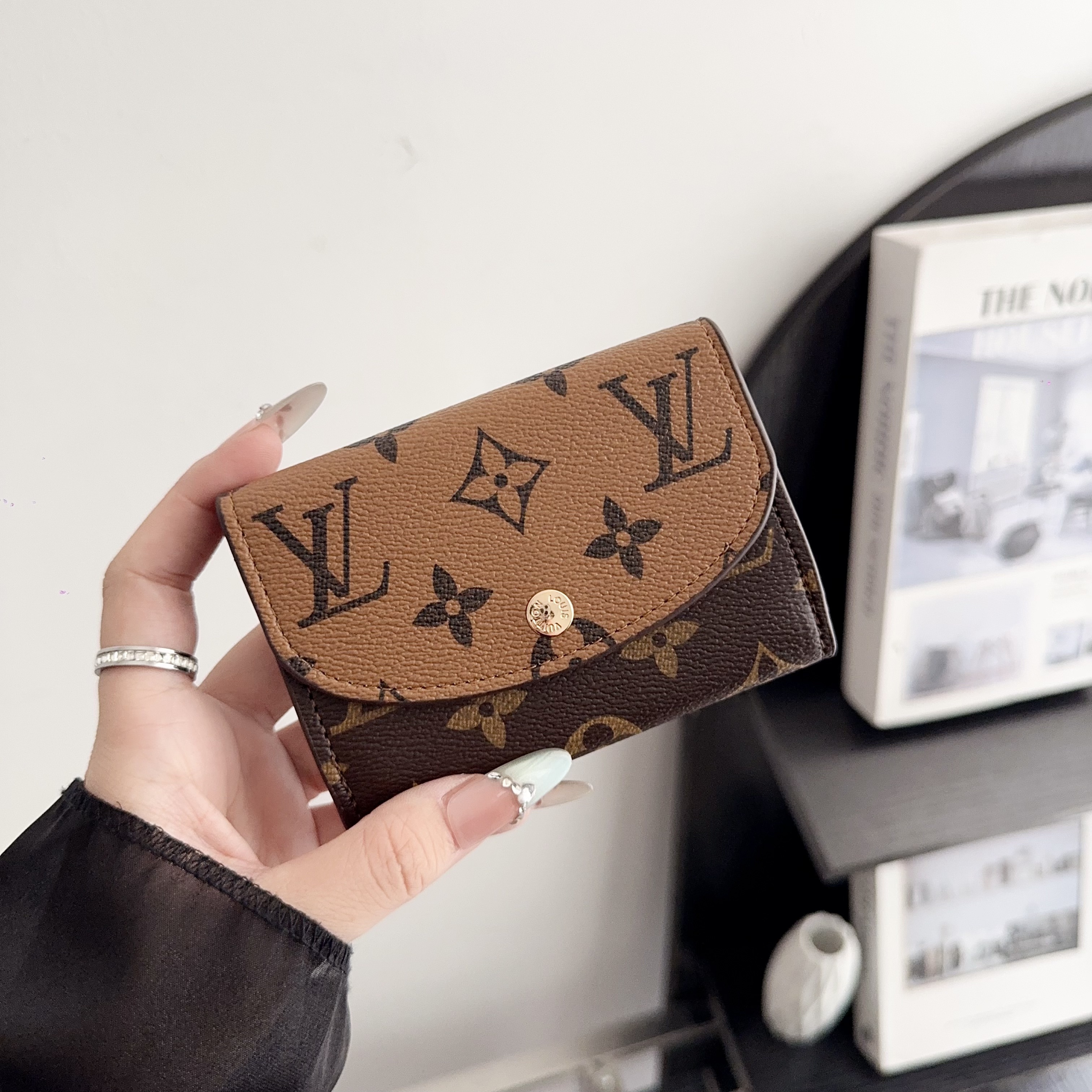 Louis Vuitton Luxury Leather Coin Purse
