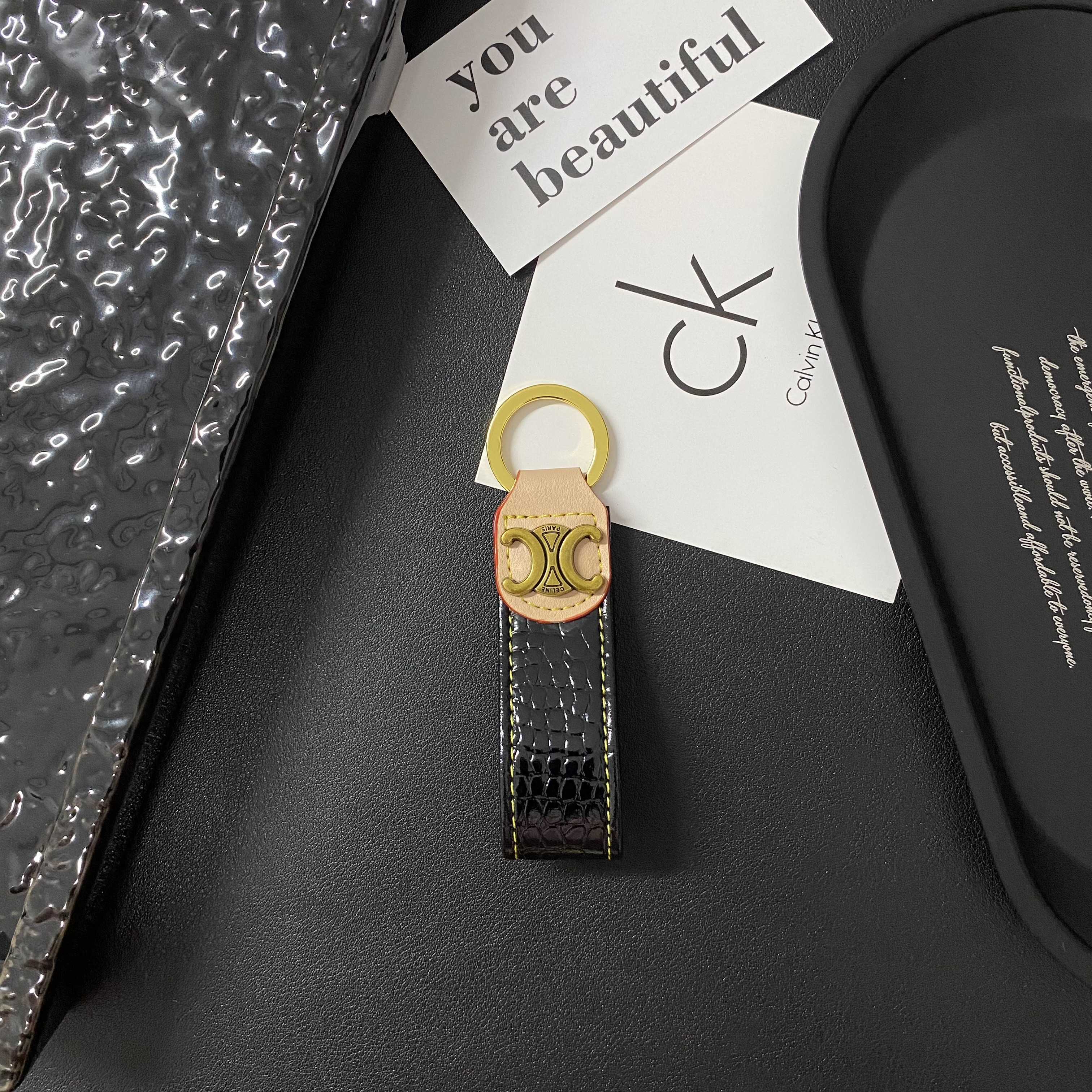 Luxury Leather Convenient Keychain