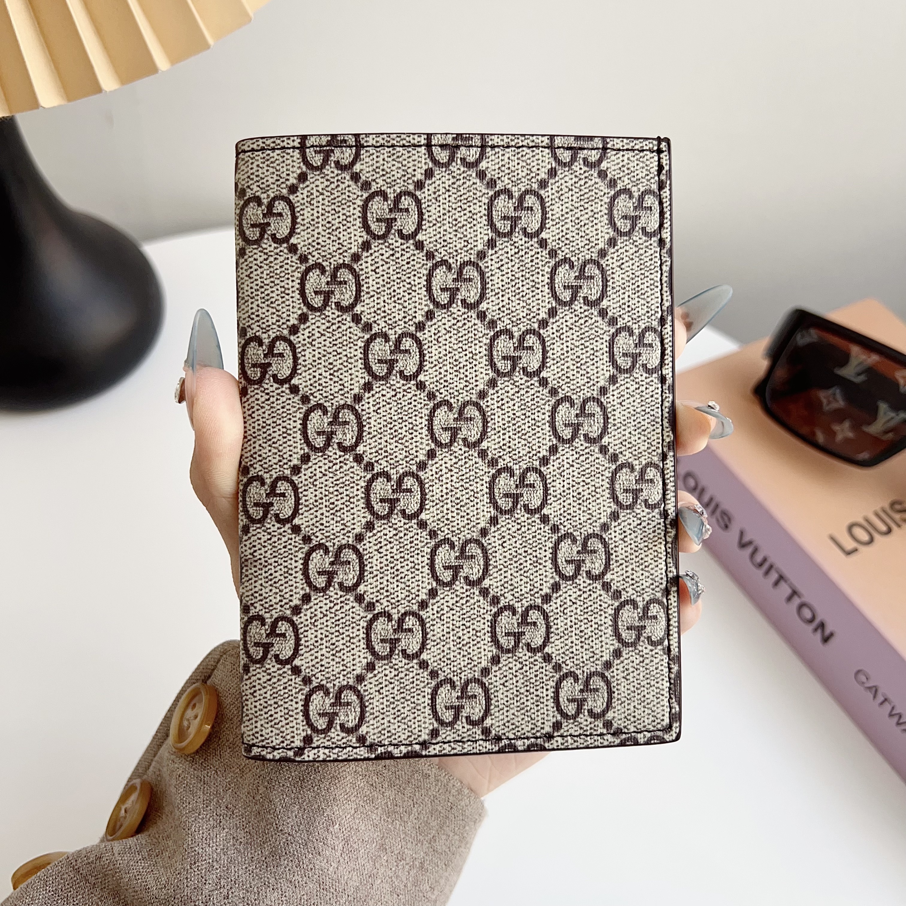 Louis Vuitton Gucci Luxury Leather Wallet Card Holder/Passport holder