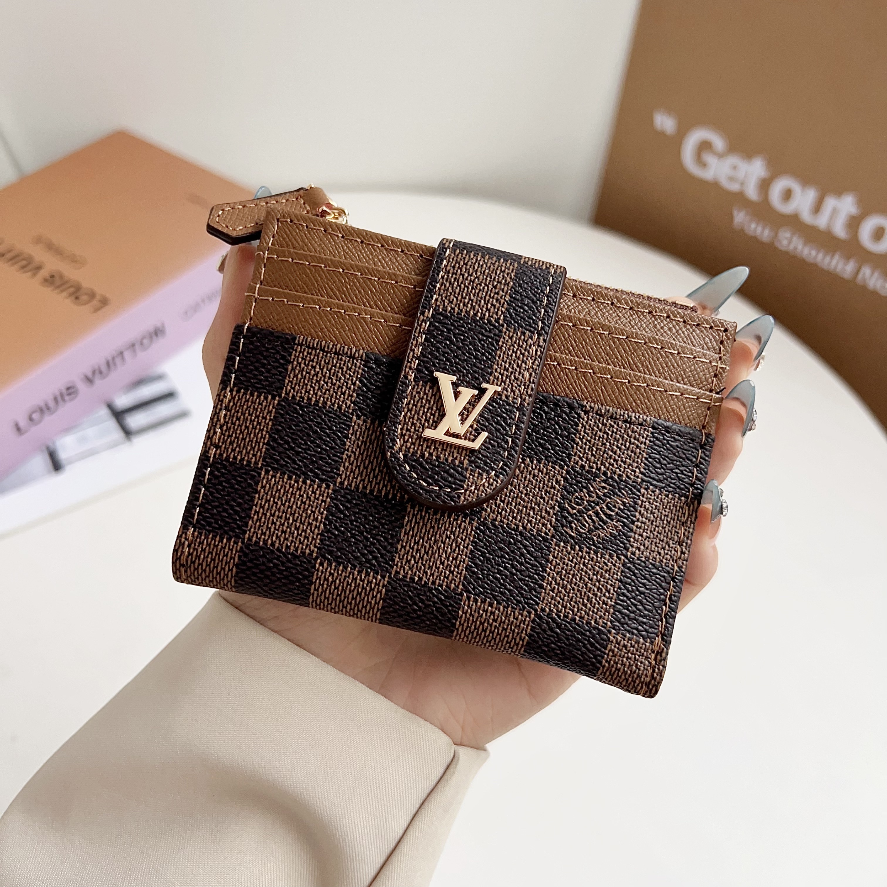 Louis Vuitton Classic Luxury Leather Slender Wallet
