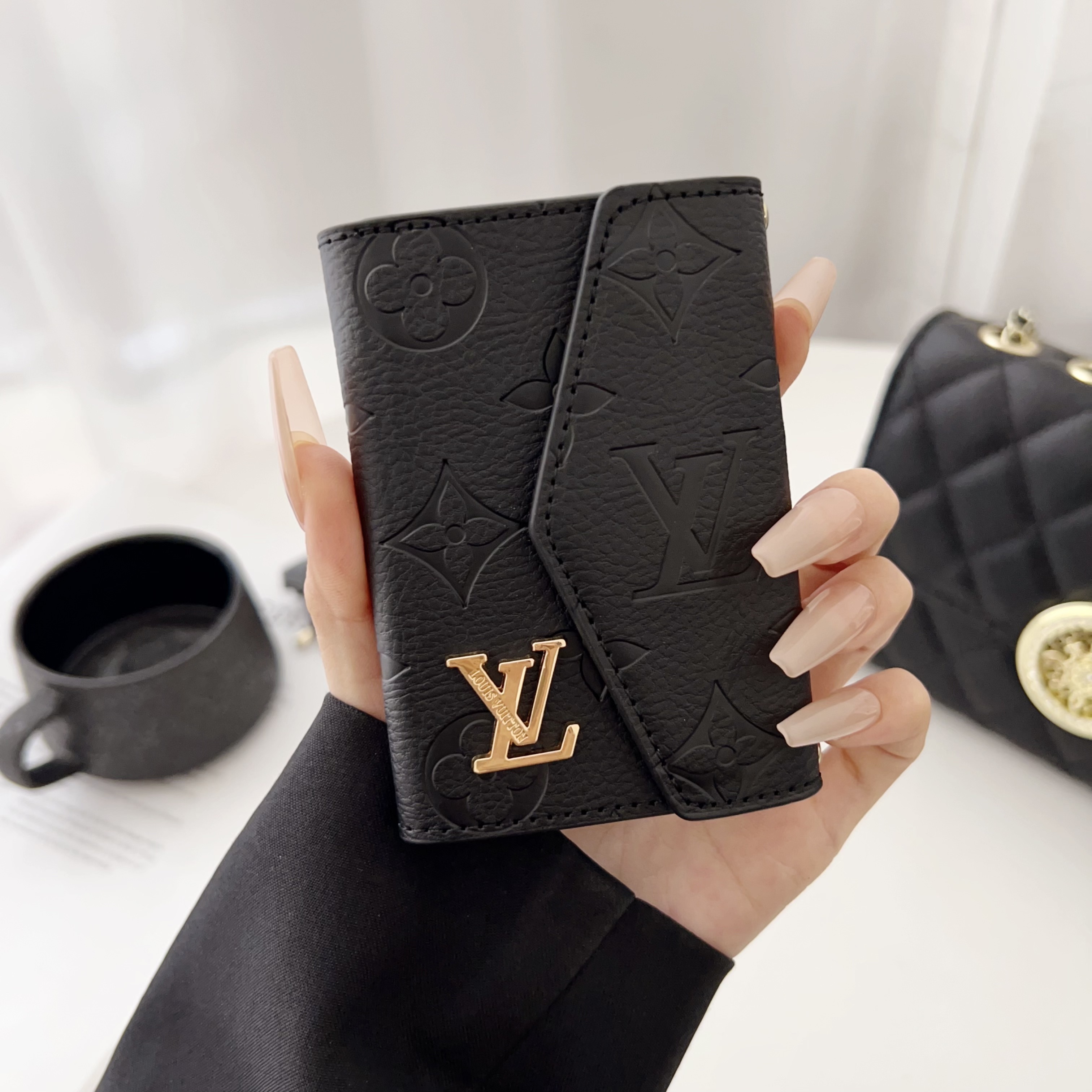 Louis Vuitton Gucci Luxury Leather Wallet Card Holder & Coin Purse With Snap Closure