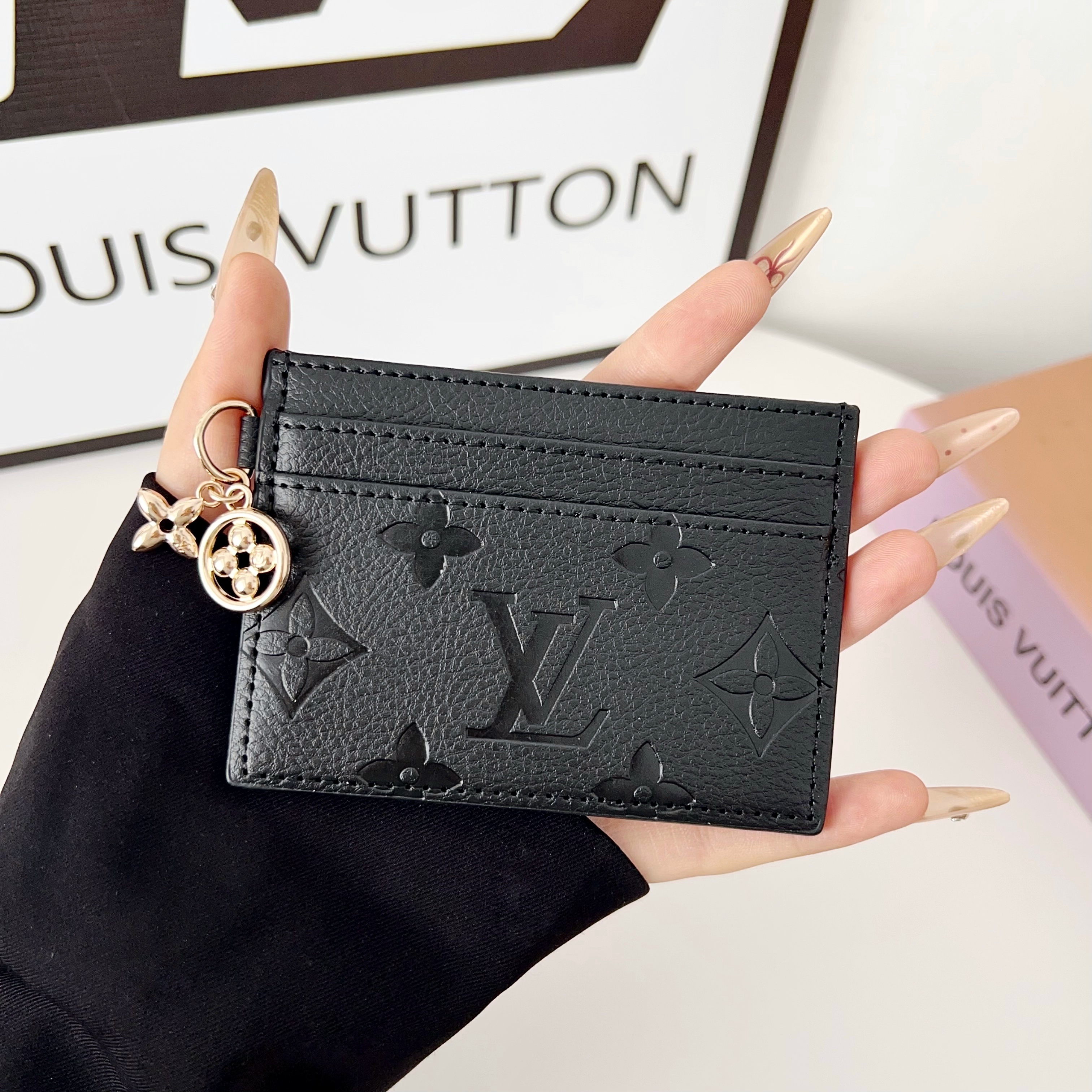 [Copy]Louis Vuitton Luxury Leather Card Holder