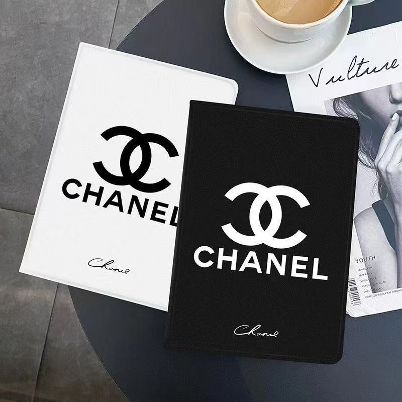 Leather Classic CC iPad Case
